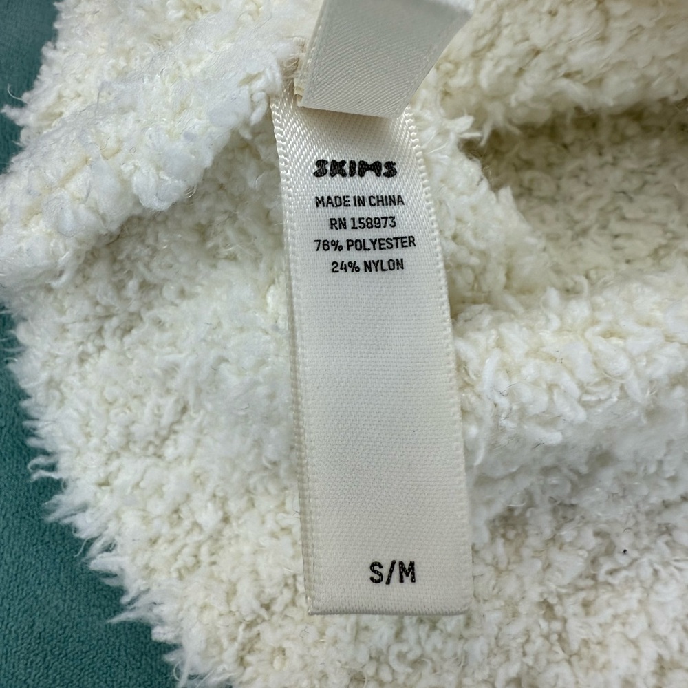 SKIMS Soft Teddy White Tank Top size S/M - Picture 5 of 8